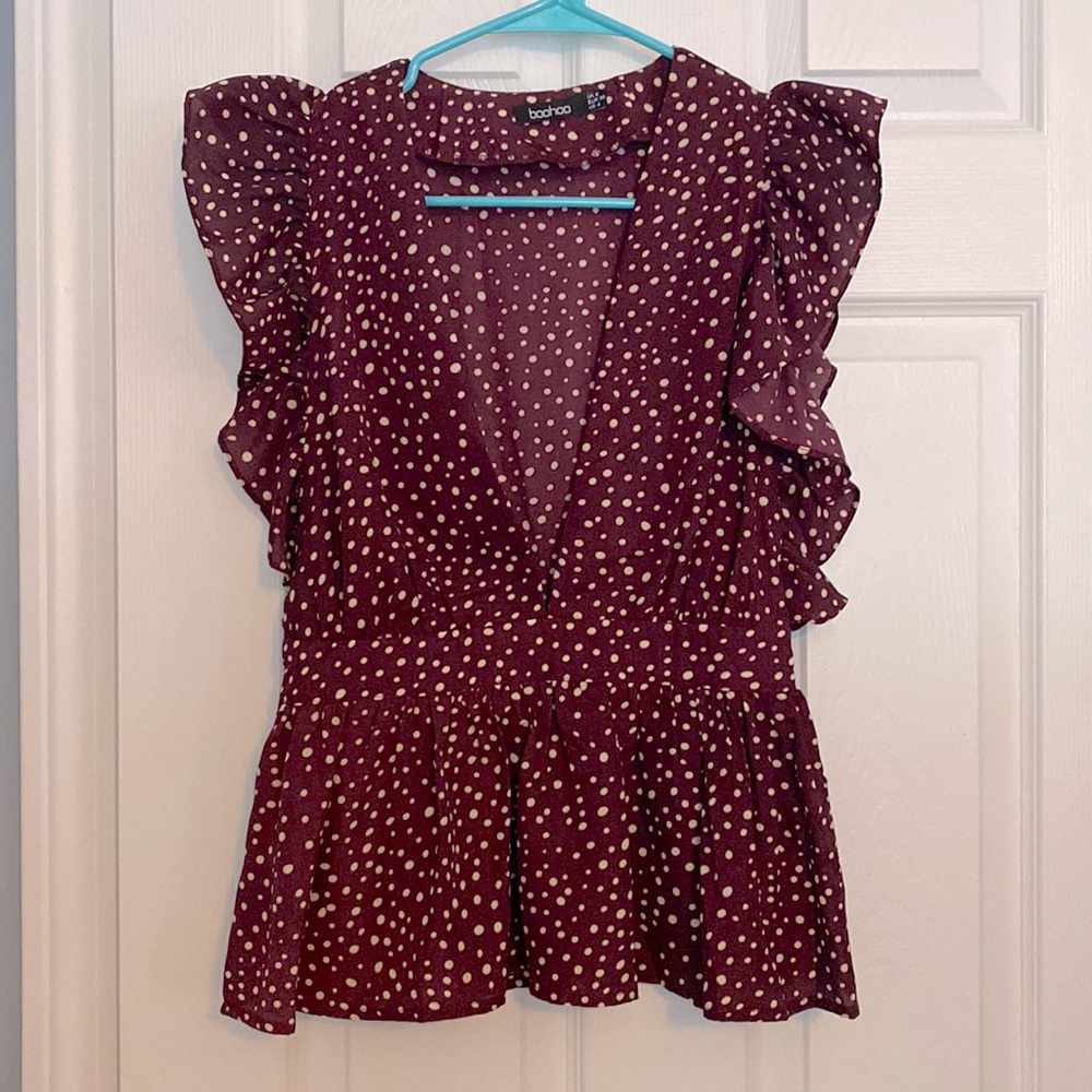 Boohoo, Purple Polka-dot, Plunge V-Neck, Ruffled Sleeve, tags removed